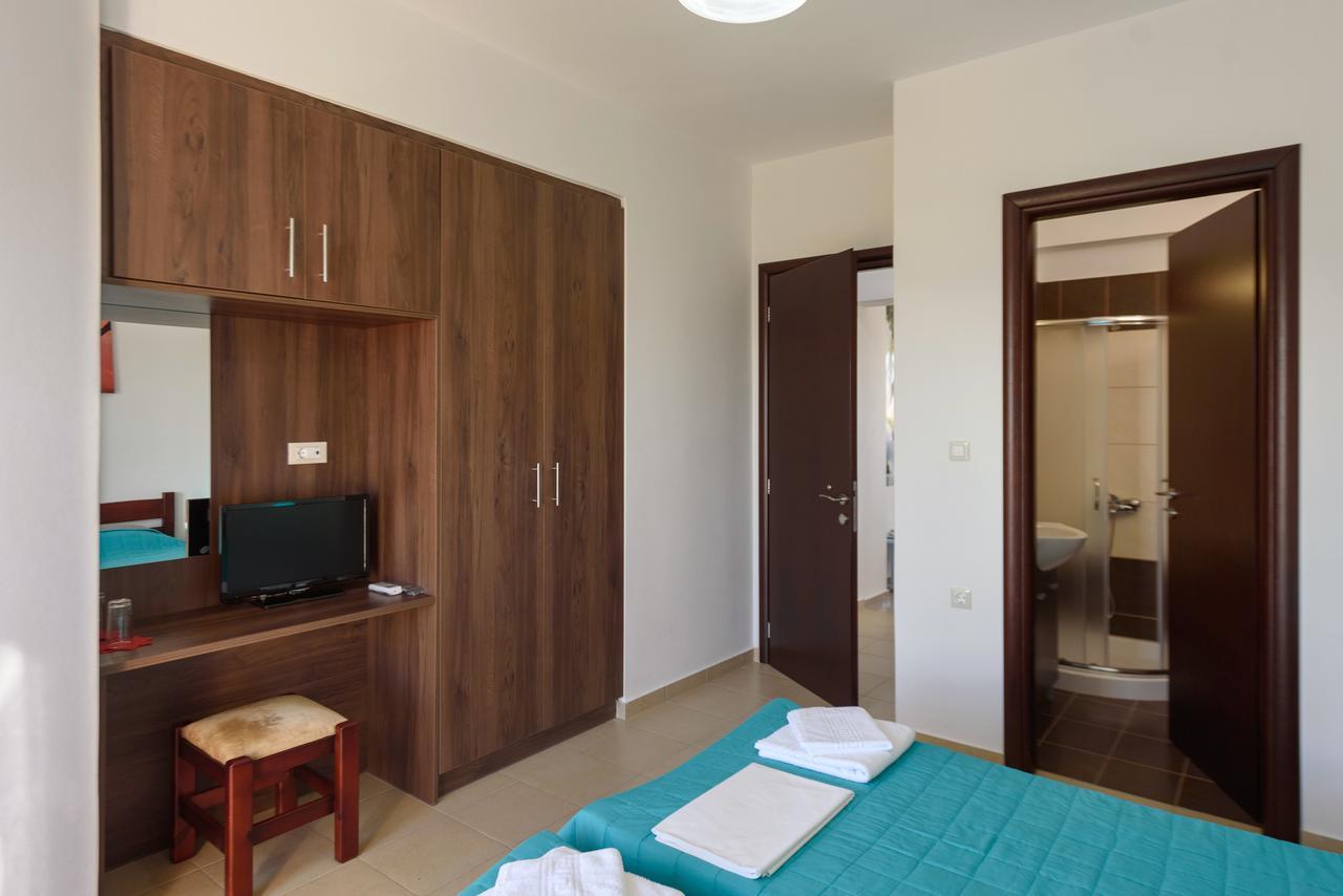 Elpidis Villa Kokkinos Pyrgos Exterior foto
